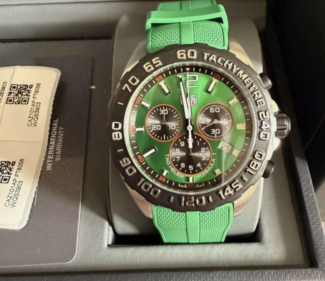 1 QUARTZ Chronograph GREEN 43 Mens Watch