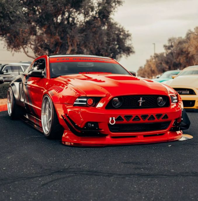 Ford Mustang S197